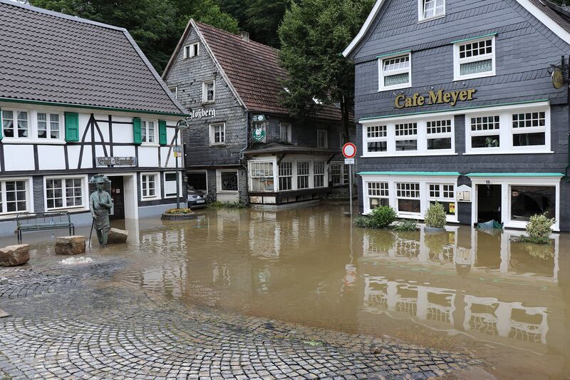 Gräfrather Häuser unter Wasser nach dem Hochwasser von 2021
